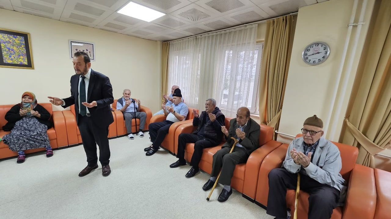 Kütahya Huzurevi'nde Miraç Kandili Programı