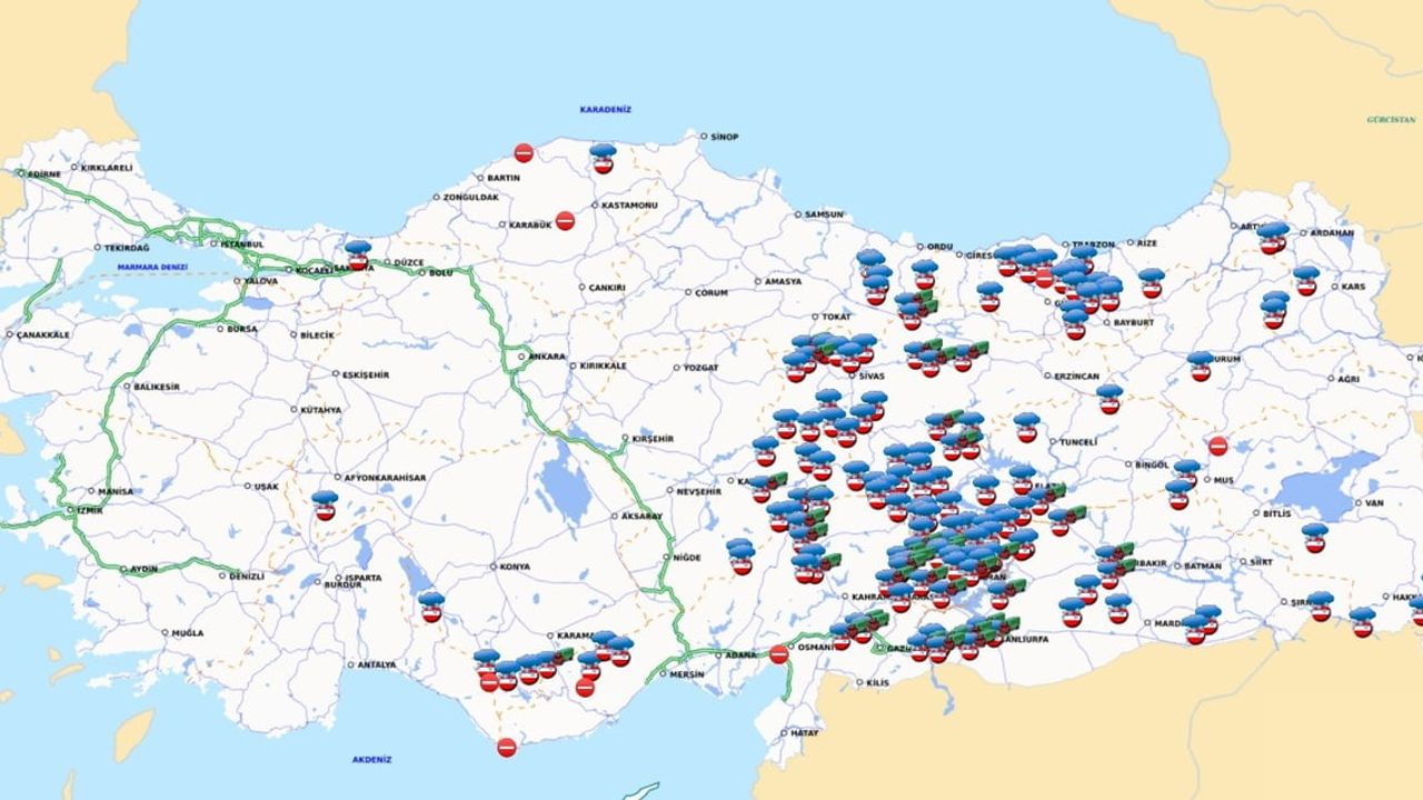 Kuvvetli Kar Doğuda Ulaşımı Felç Etti