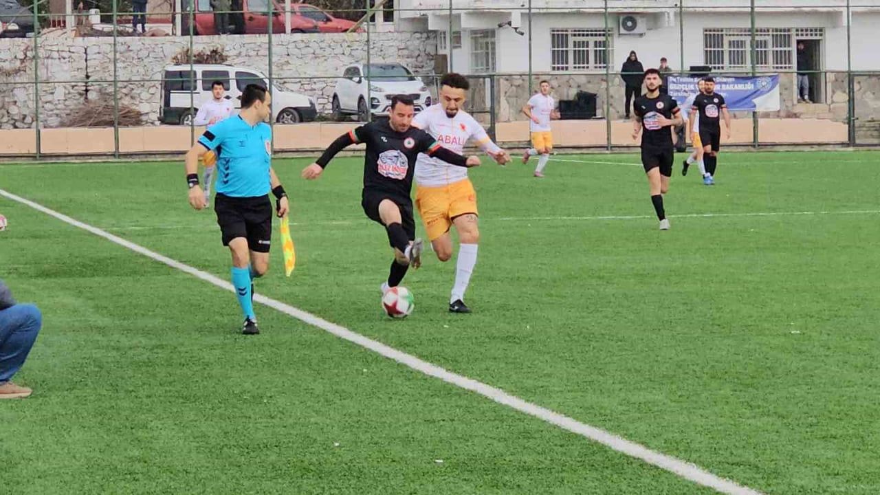 Kuyucak Yamalakspor 2-1 Köşk Belediye Doğanspor — Aydın 1. Amatör Küme'de Liderlik Değişti