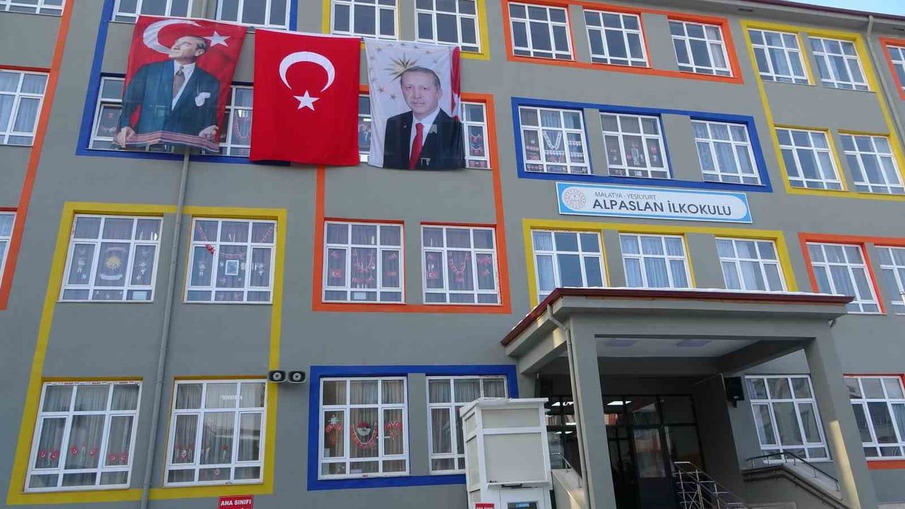 Malatya'da 151 bin 899 öğrenci karne aldı
