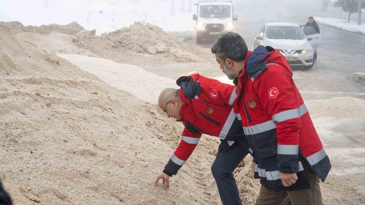 Malatya’da 7/24 Karla Mücadele: Sami Er TOKİ Karagöz’de İnceledi