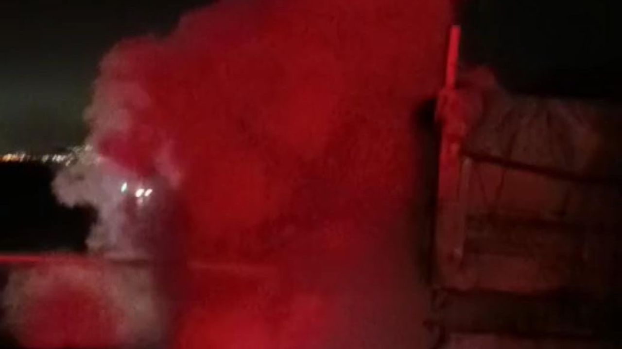 Malatya'da Amonyum Nitrat Yüklü Tırda Korkutan Yangın