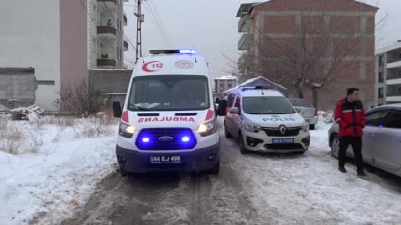 Malatya'da Karı-Koca Doğalgaz Şüphesiyle Hastaneye Kaldırıldı