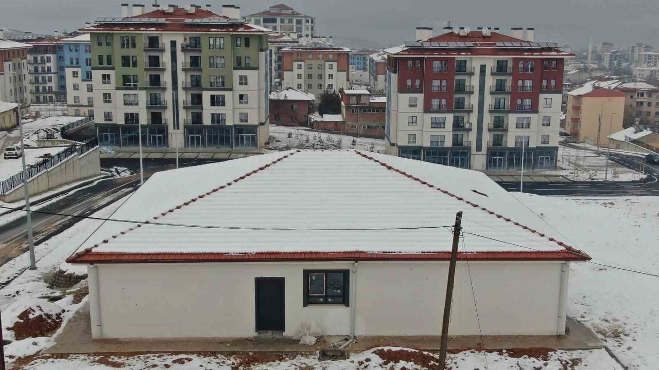 Malatya'da taziye evleri: 20 noktada 16'sı bitme aşamasında