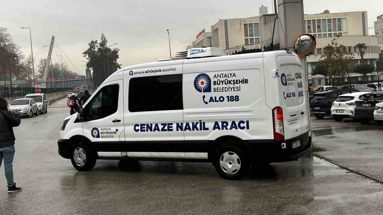 Manavgat’ta evinde ölü bulunan 50 yaşındaki İbrahim Doğan’ın cenazesi Konya’ya teslim edildi