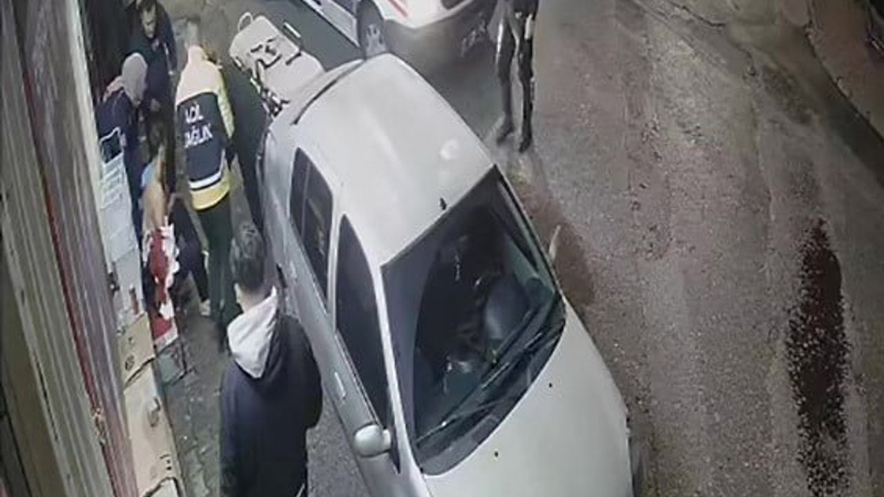 Manavgat'ta Tartışma Kanlı Bitti: Arkadaşını Çağırıp Bıçakla Ağır Yaraladı