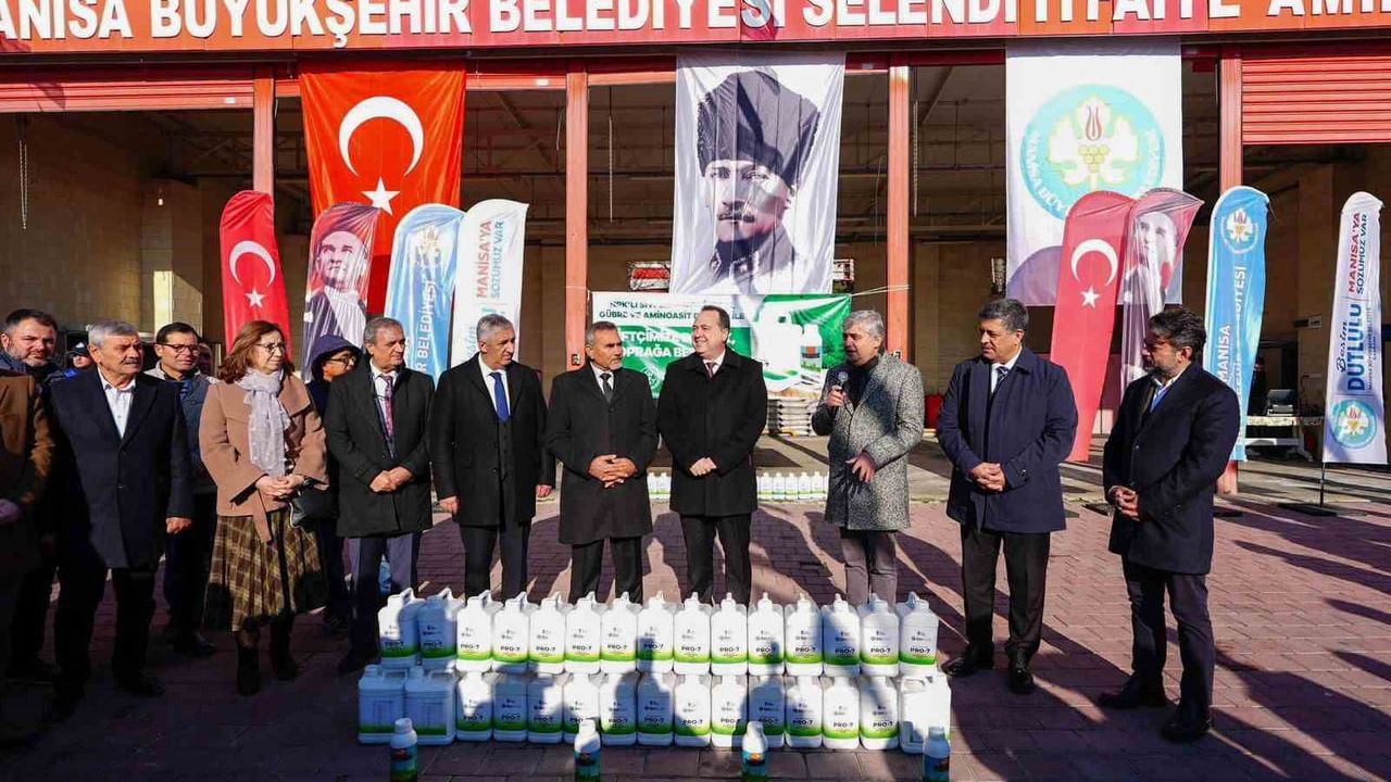 Manisa Büyükşehir'den Don Zararına %100 Hibeli Sıvı Gübre ve Aminoasit Desteği