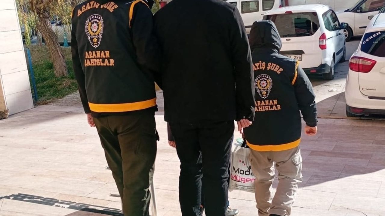 Manisa'da 2 Firari Hükümlü Yakalandı, Toplam 37 Yıl 6 Ay 20 Gün Ceza