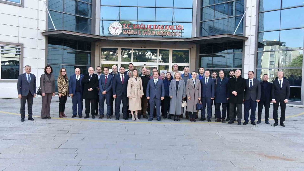 Manisa'da 2025'te 11 Milyon Muayene, 145 Bin Ameliyat