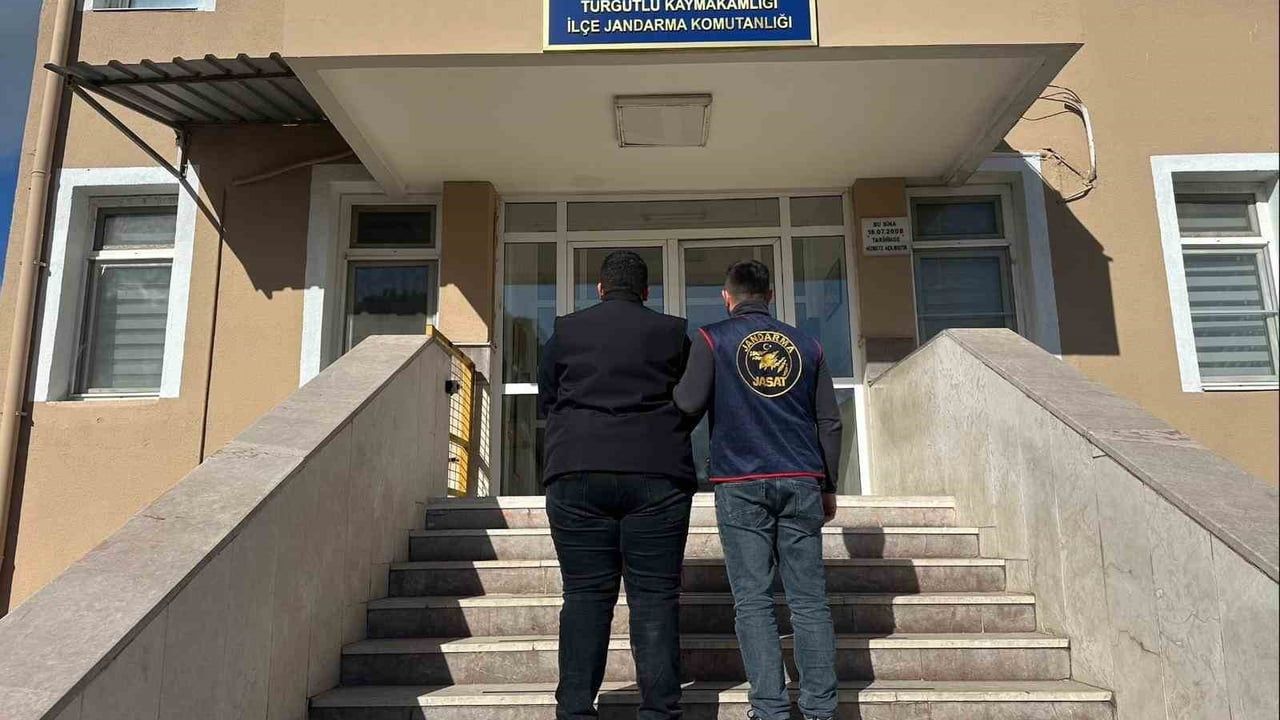 Manisa'da firari H.A. yakalandı — 43 yıl 8 ay kesinleşmiş hapis