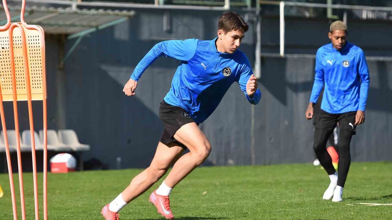 Manisa FK, Ümraniyespor Galibiyeti Sonrası Yenileme Çalışması