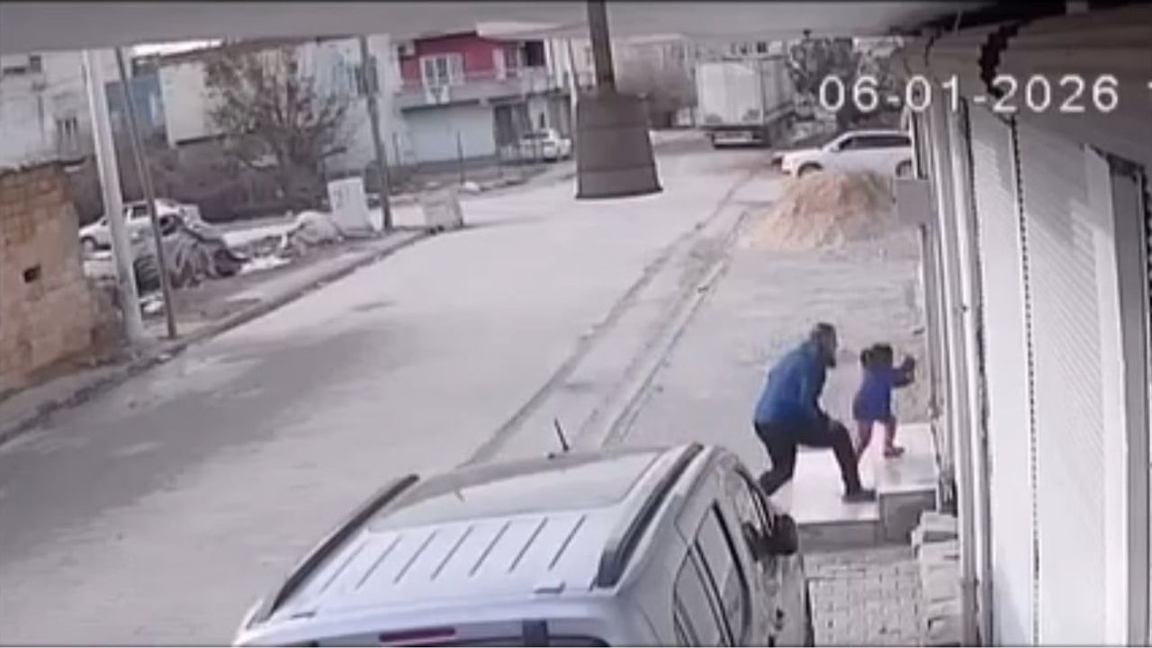 Mardin Kızıltepe'de Sokak Ortasında Bebekli Anne ve Çocuğa Acımasız Saldırı