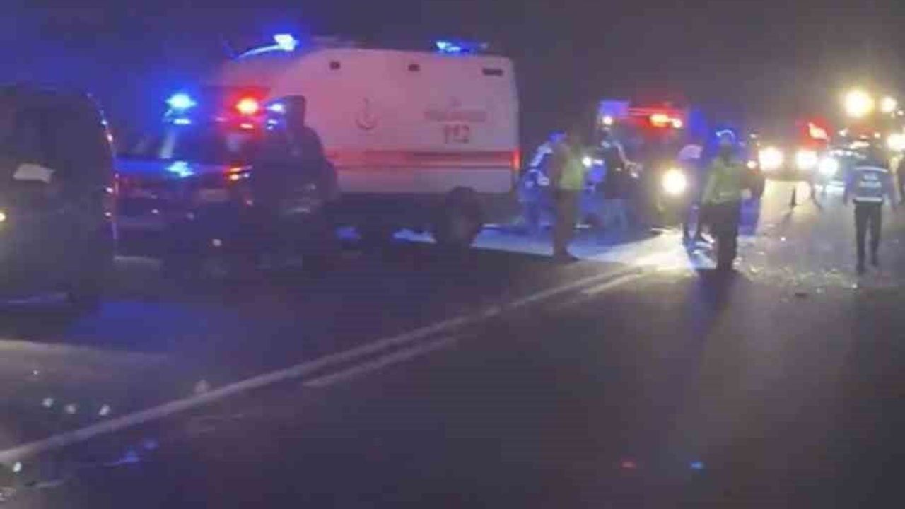 Mardin Midyat'ta Trafik Kazası: 3 Ölü, 2 Yaralı