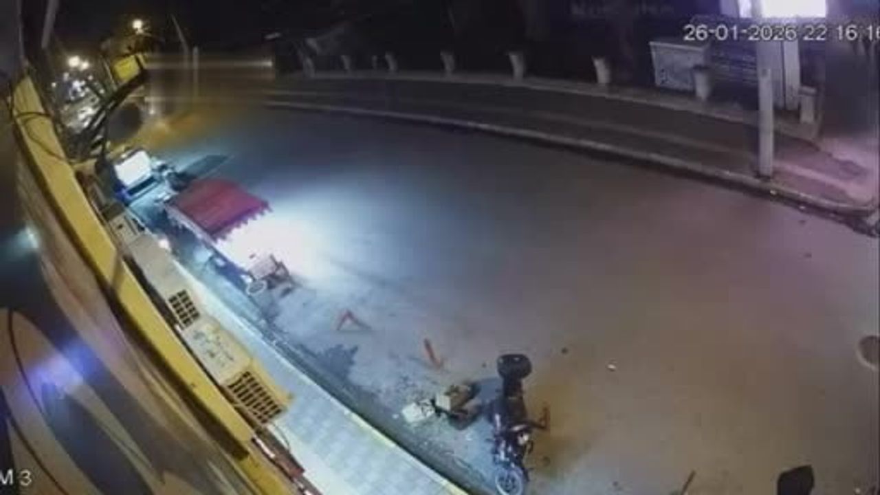 Mardin Nusaybin'de Motosiklet Kazası: 3 Ağır Yaralı