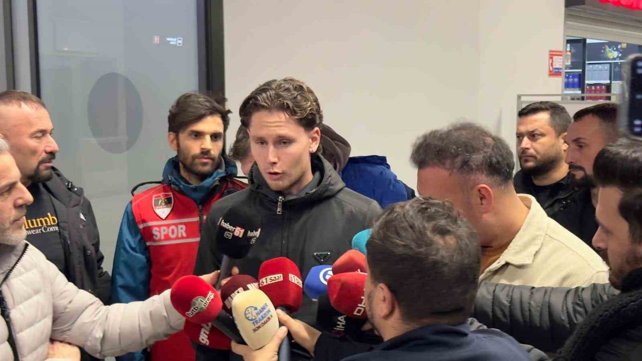 Mathias Lovik Trabzonspor’da: "Burada olduğum için mutluyum"