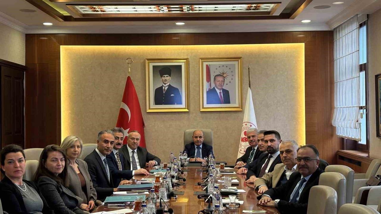 Mehmet Aktaş Başkanlığında Vilayetler Birliği Ocak Encümen Toplantısı — Düzce