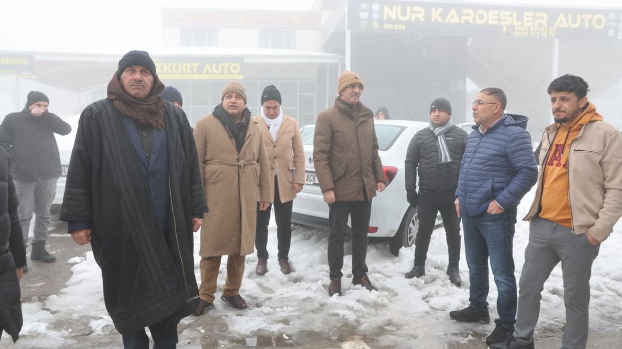 Mehmet Kuş, karda zarar gören Eyyübiye esnafını ziyaret etti