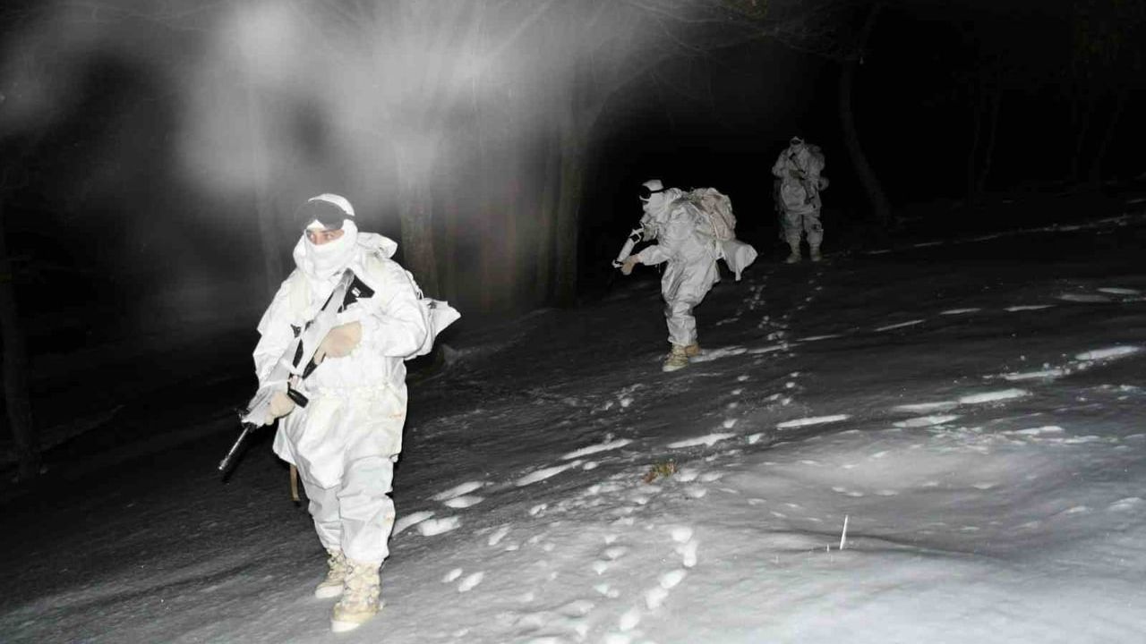 Mehmetçik'in Karlı Arazide Gece Eğitimi — MSB Fotoğrafları