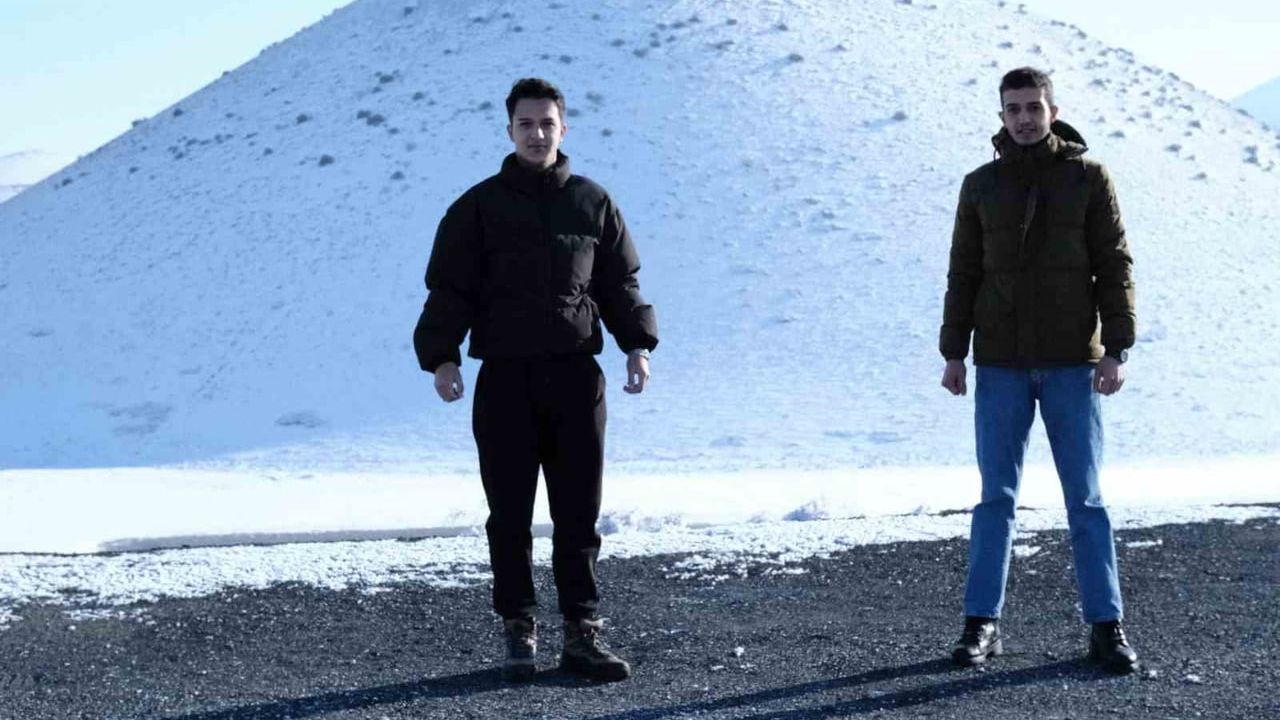 Meke Krater Gölü'nde Kartpostallık Kar Manzaraları