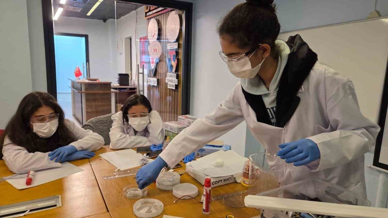 Menteşe'de Deneyap Atölyeleriyle Geleceğin Mühendisleri Yetişiyor