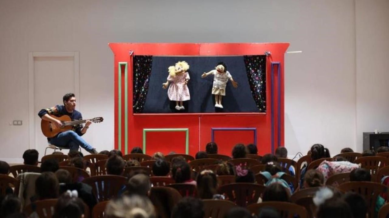 Merkezefendi Kent Tiyatrosu'nun Ocak Oyun Takvimi Açıklandı