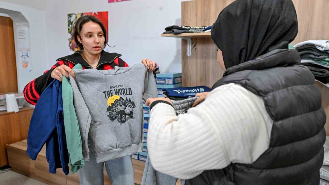 Mersin Büyükşehir Belediyesi Kıyafet Evleri: 24 binden Fazla Çocuğa Ücretsiz Giyim Desteği