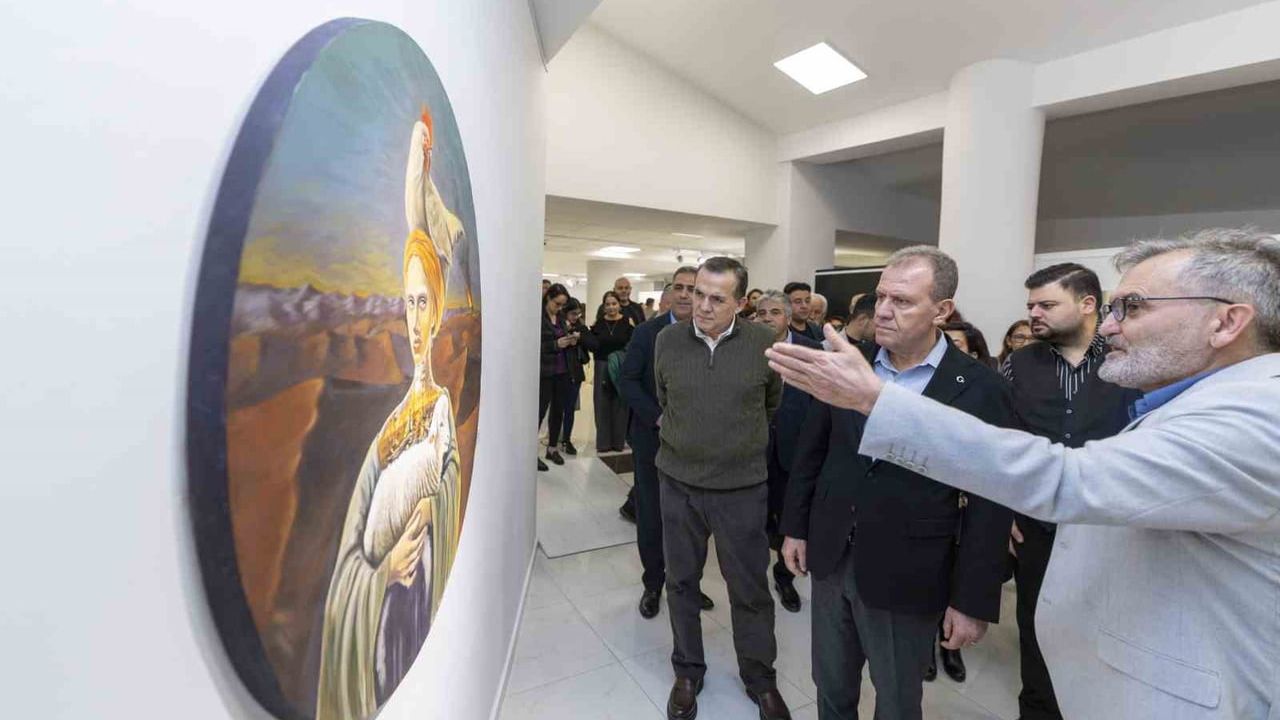 Mersin'de Cumhuriyet’in 102. Yılı Resim Sergisi Açıldı