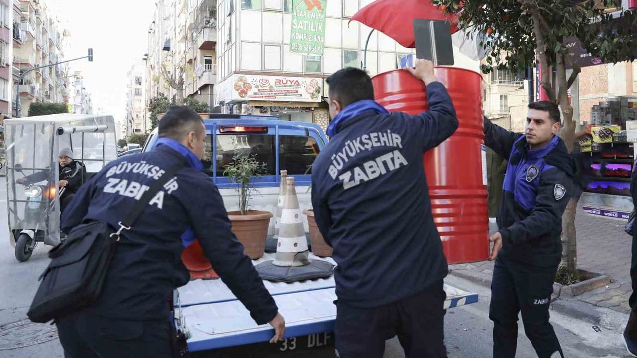 Mersin'de Kaldırım İşgaline Sıfır Tolerans