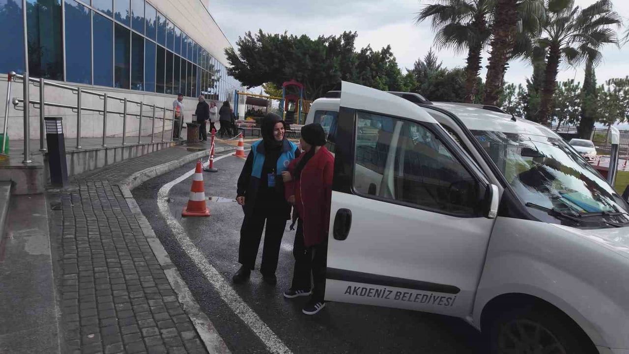 Mersin'de Onko-Büs Onkoloji Hastalarının Ulaşımını Kolaylaştırdı