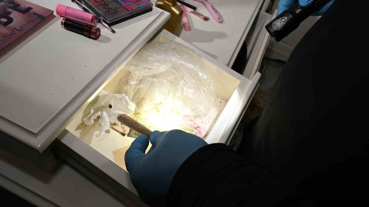 Mersin'de Özel Harekat Destekli Operasyonda 27 Yıl Hapisle Aranan Hükümlü Yakalandı