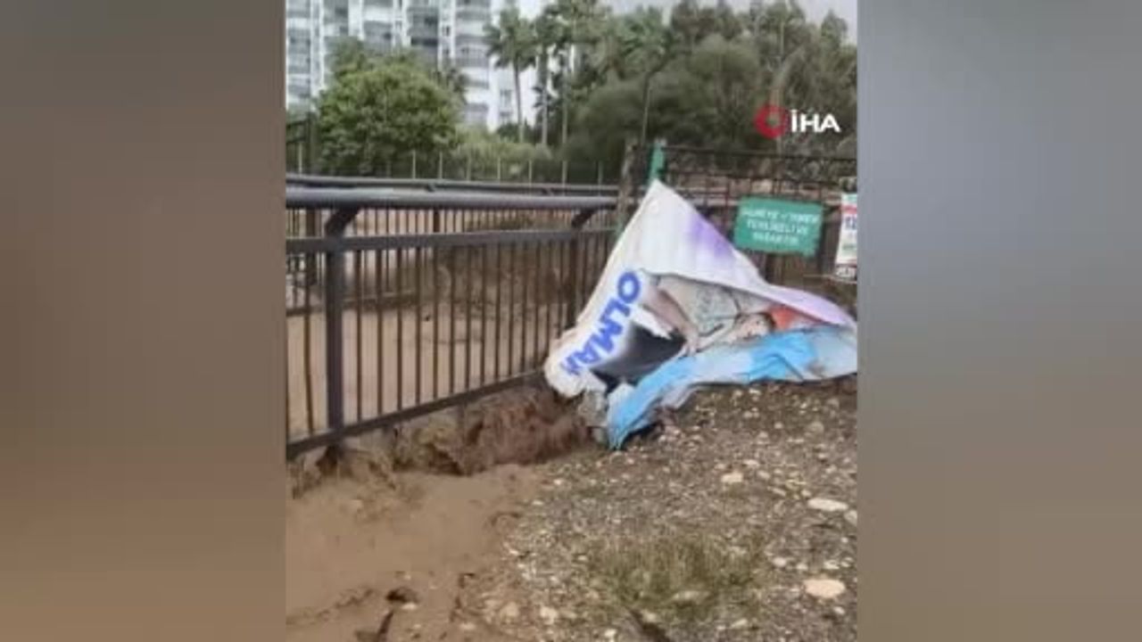 Mersin’de Sel: 51 Ev ve İşyeri Zarar Gördü, 12 Kişi Kurtarıldı