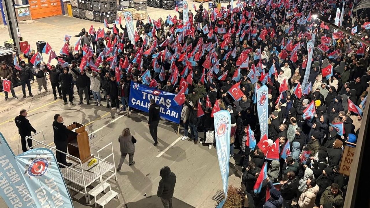 Metaş işçileri kazandı: TOFAŞ'ta coşkulu Toplu İş Sözleşmesi kutlaması