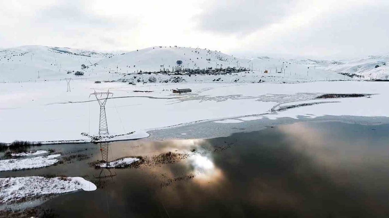 Meteoroloji'den Erzurum, Erzincan ve Bayburt için kuvvetli kar uyarısı