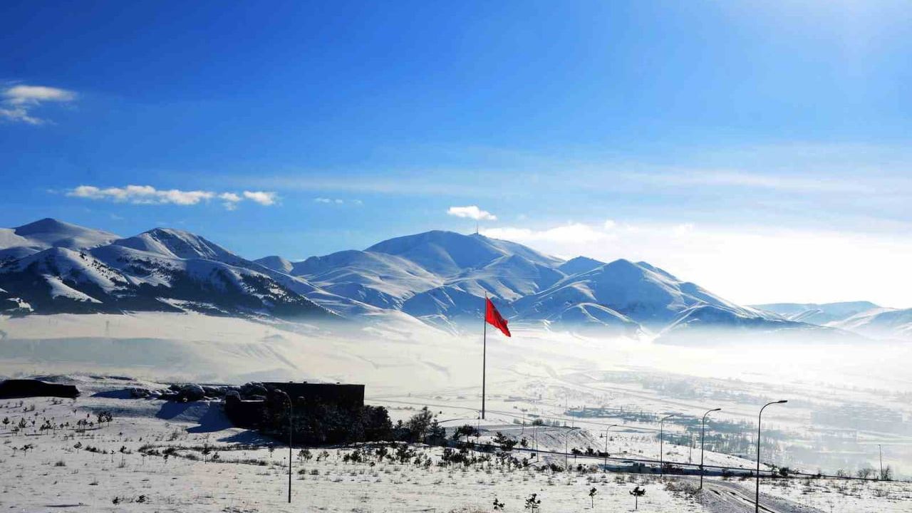 Meteorolojiden Kar ve Soğuk Uyarısı: Erzurum ve Erzincan'da Kuvvetli Kar