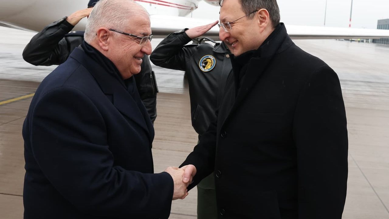 Milli Savunma Bakanı Yaşar Güler Berlin'de: Resmi Ziyaret