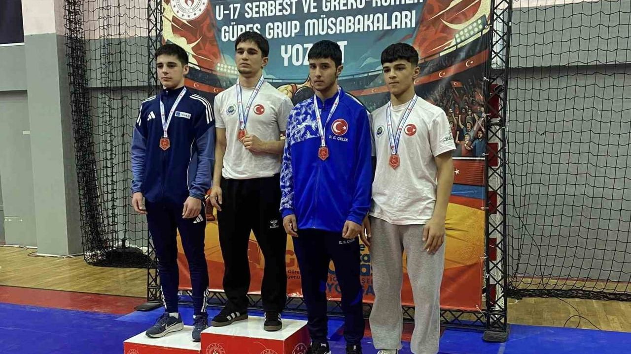 Minderde Kayseri Rüzgarı: U17 Grekoromen'de 1 Altın, 2 Bronz