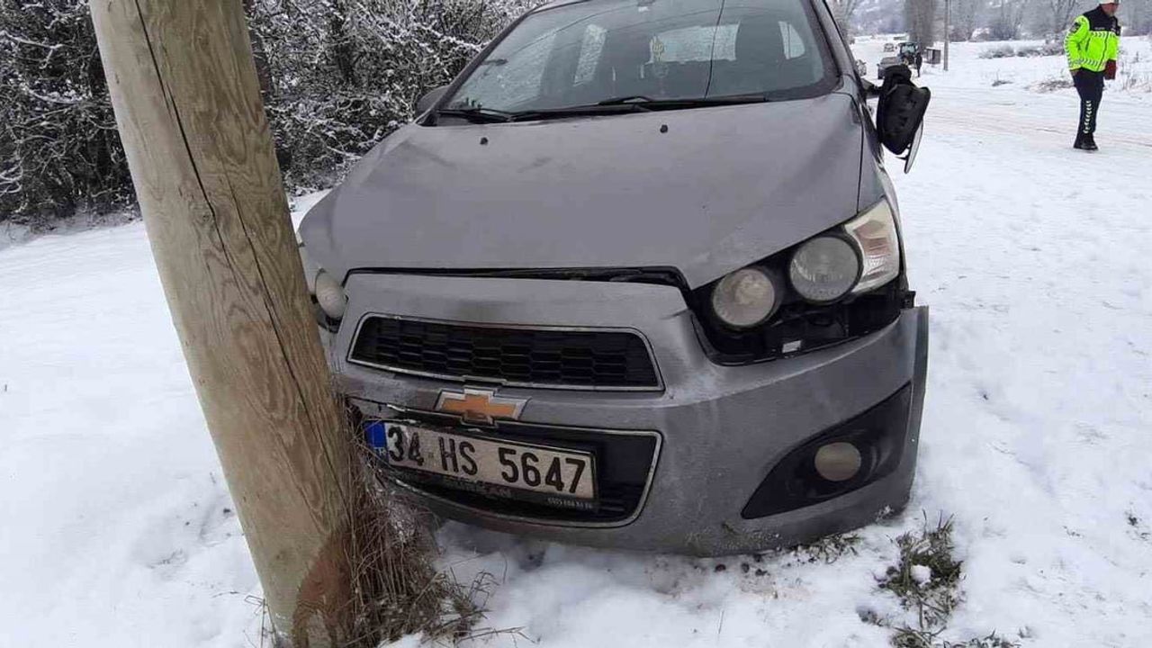 Mudurnu'da Kaza: Göynük 112 Sağlık Personeli ve Hamile Kadın Yaralanmadı