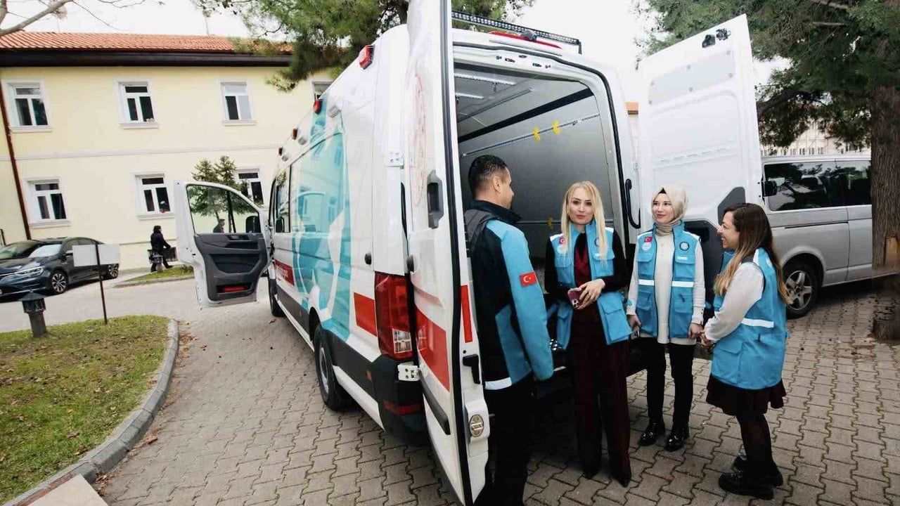 Muğla'ya 1 Tam Donanımlı UMKE Lojistik Aracı Tahsis Edildi