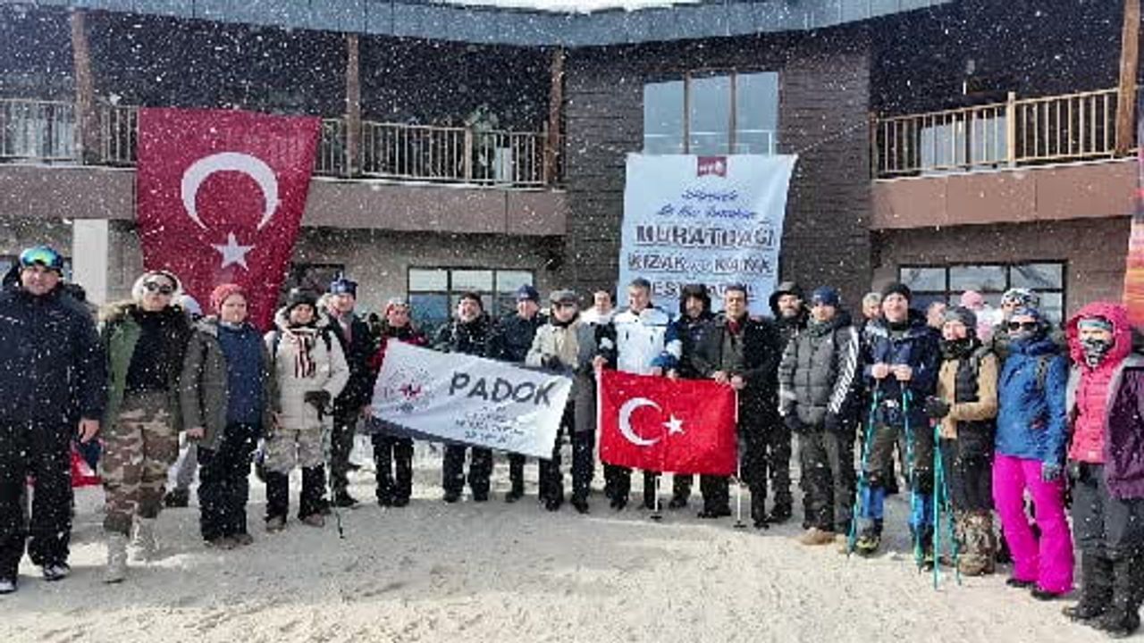 Murat Dağı Kızak ve Kayak Festivali'ne On Binlerce Katıldı