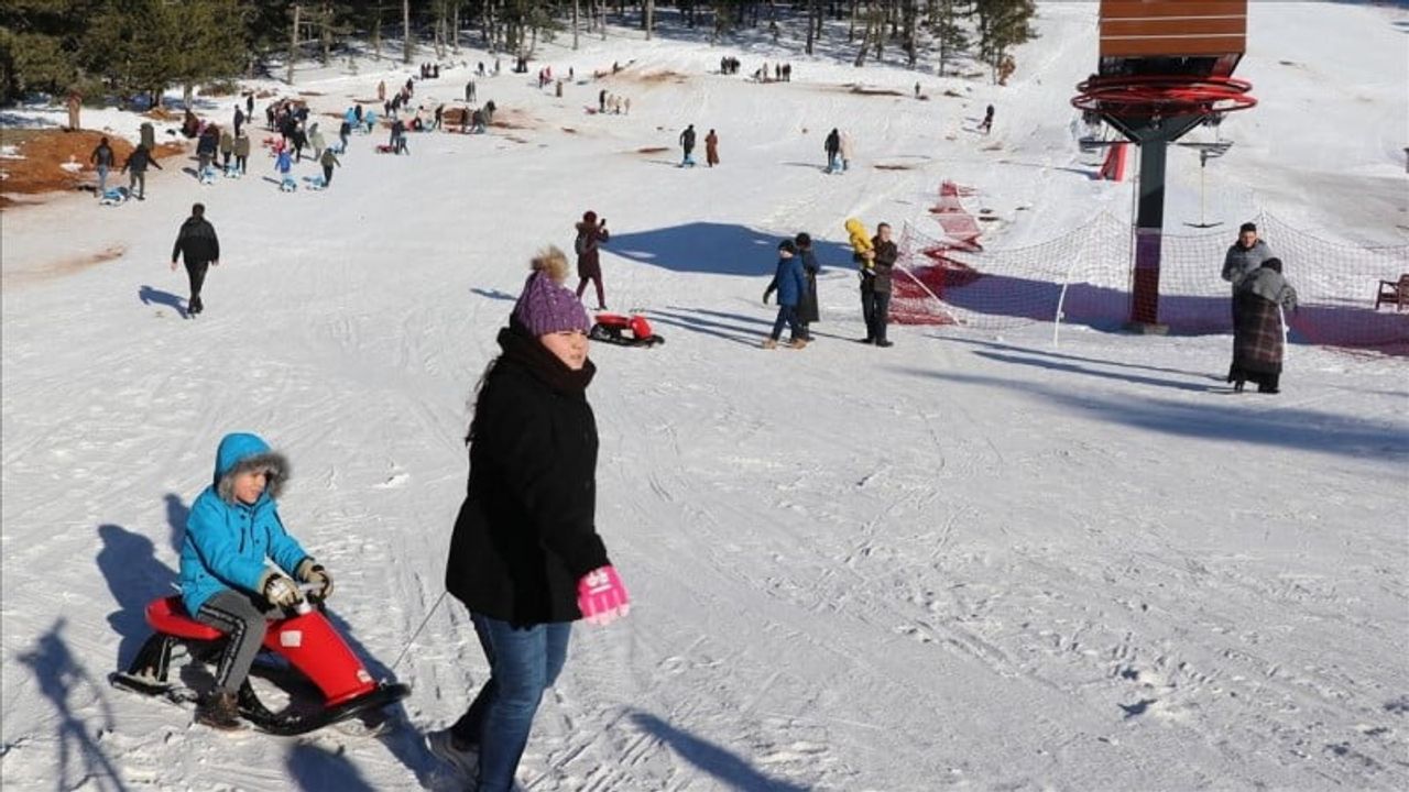 Murat Dağı Termal Kayak Merkezi Sömestrde Gözde