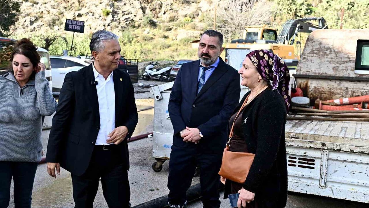 Muratpaşa'da Sel ve Su Baskınları: Başkan Ümit Uysal'dan Açıklama
