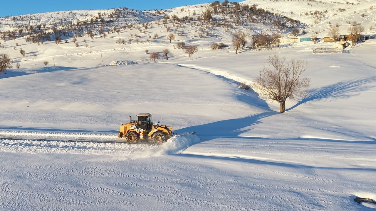 Muş'ta Yoğun Kar: 176 Köy Yolu Kapandı, 229 Yol Yeniden Açıldı