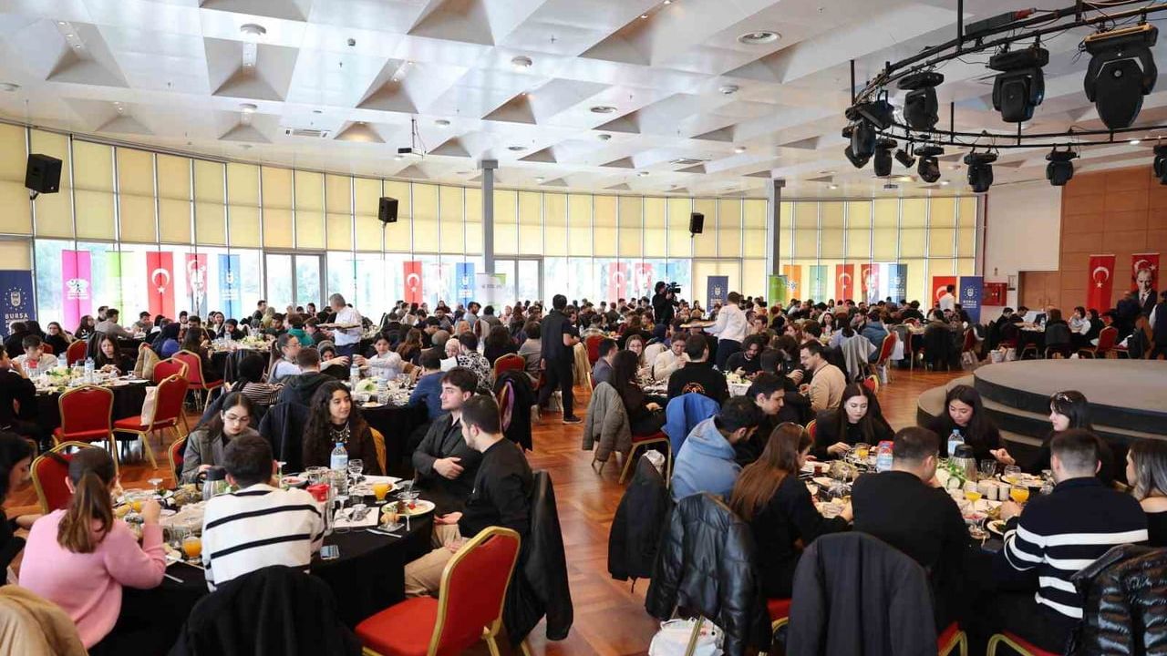 Mustafa Bozbey: Gençlerin Vizyonu Bursa'nın Yol Haritası