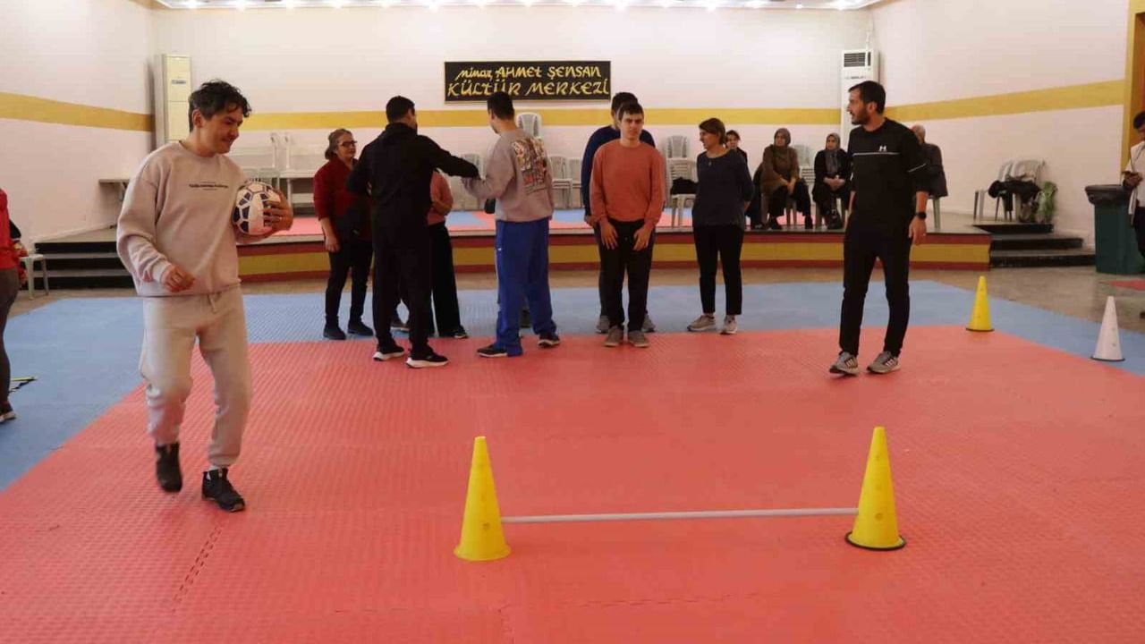 Nazilli Belediyesi'nden Otizmli Çocuklara Spor Kursu Başladı