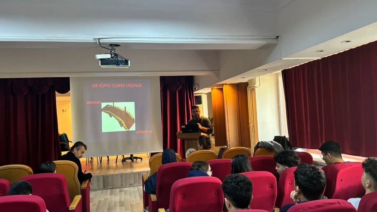 Nazilli'de Liselilere Verem Farkındalığı ve Sağlıklı Yaşam Eğitimi