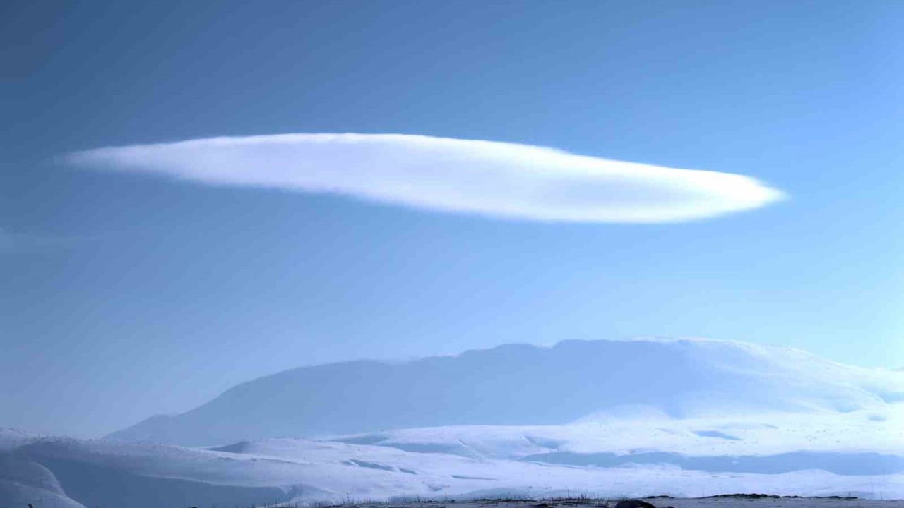 Nemrut Kalderası'nda Kartpostallık Mercek Bulutu