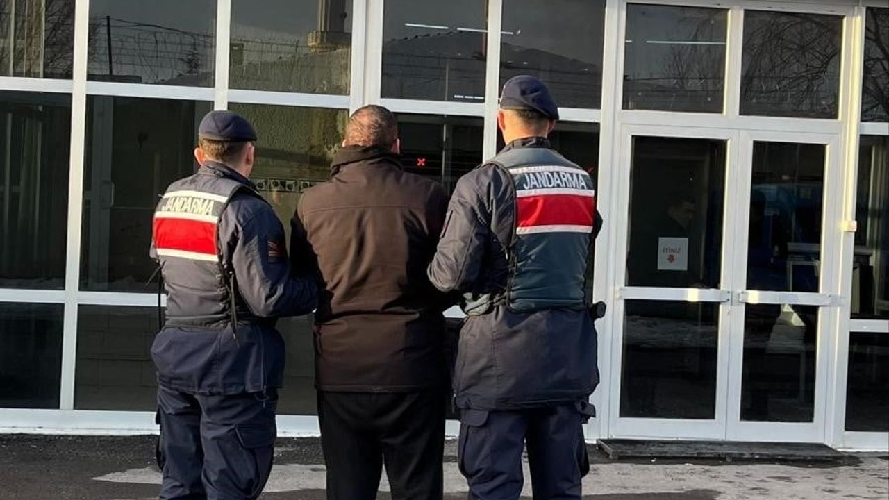 Nevşehir'de Aranan Şahıs Sahte Kimlikle Yakalandı