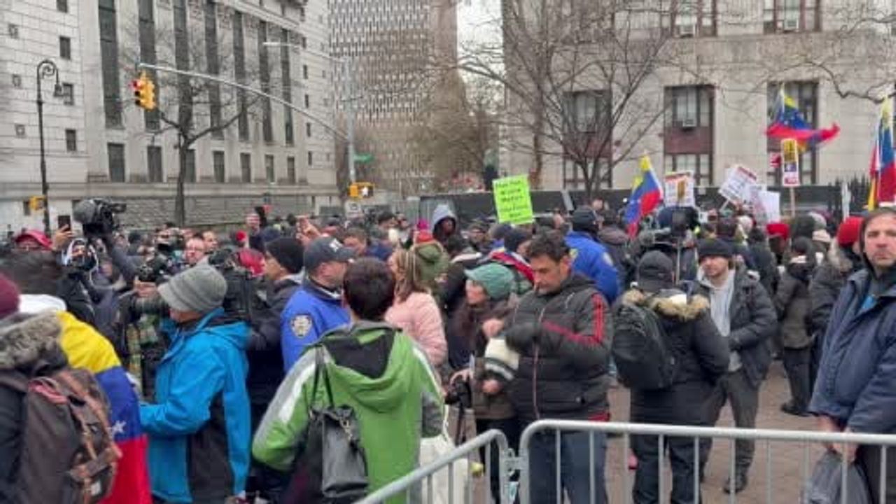 New York'ta Maduro ve Cilia Flores İçin Serbest Bırakılma Protestosu