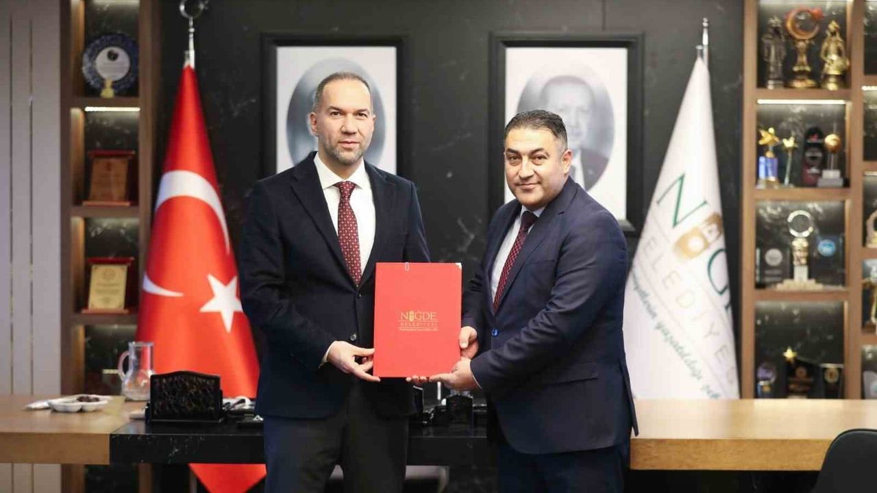 Niğde Belediyesi'nde En Düşük İşçi Maaşı 44.460 TL'ye Yükseldi