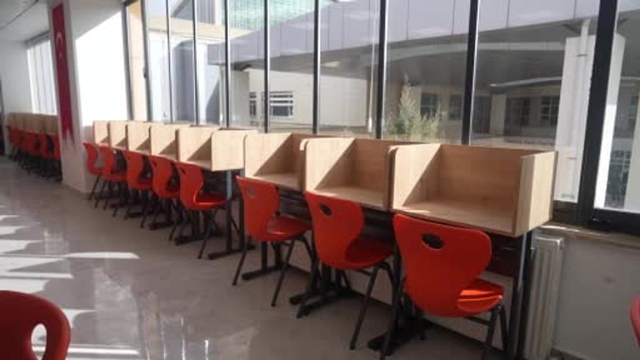 Niğde'de Gül Sinem Dönertaş Anısına Kütüphane Açıldı